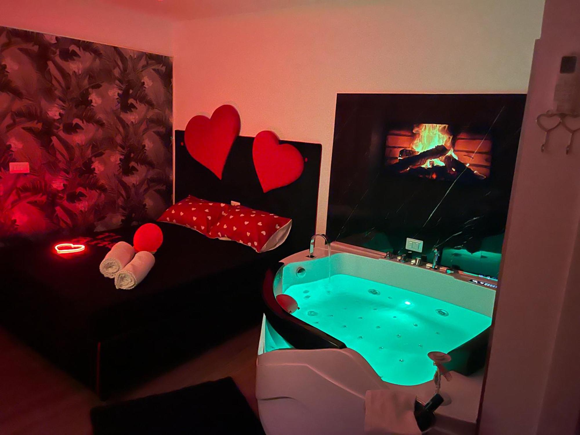 Due Cuori Suite Бари Экстерьер фото