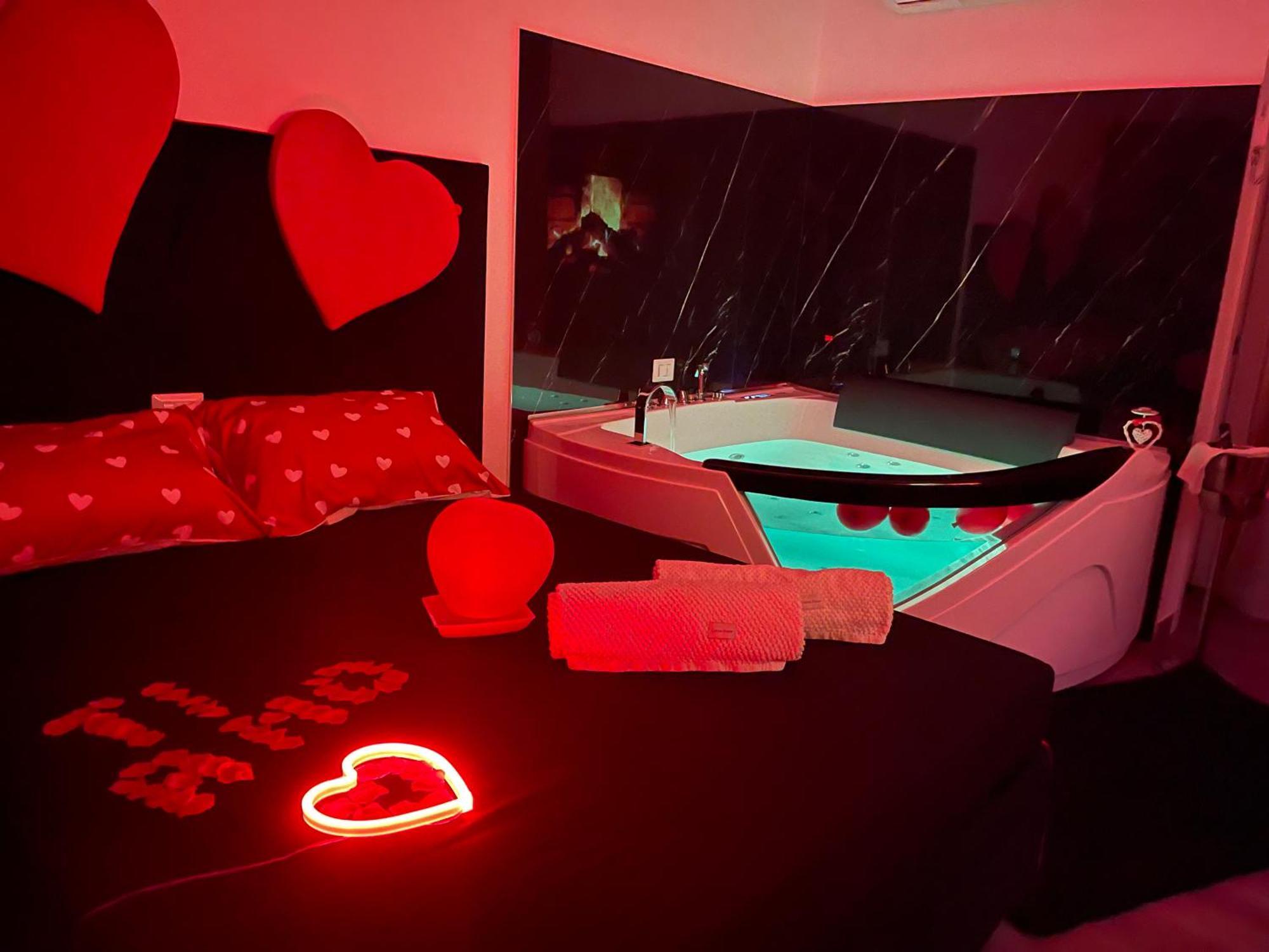 Due Cuori Suite Бари Экстерьер фото