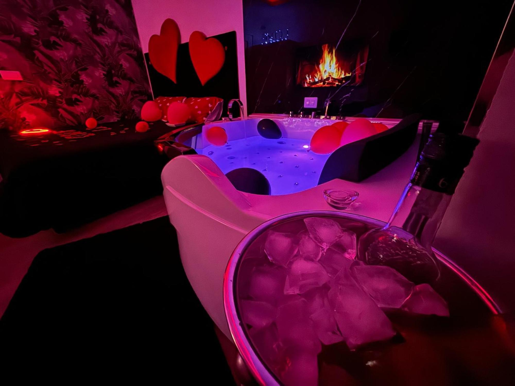 Due Cuori Suite Бари Экстерьер фото